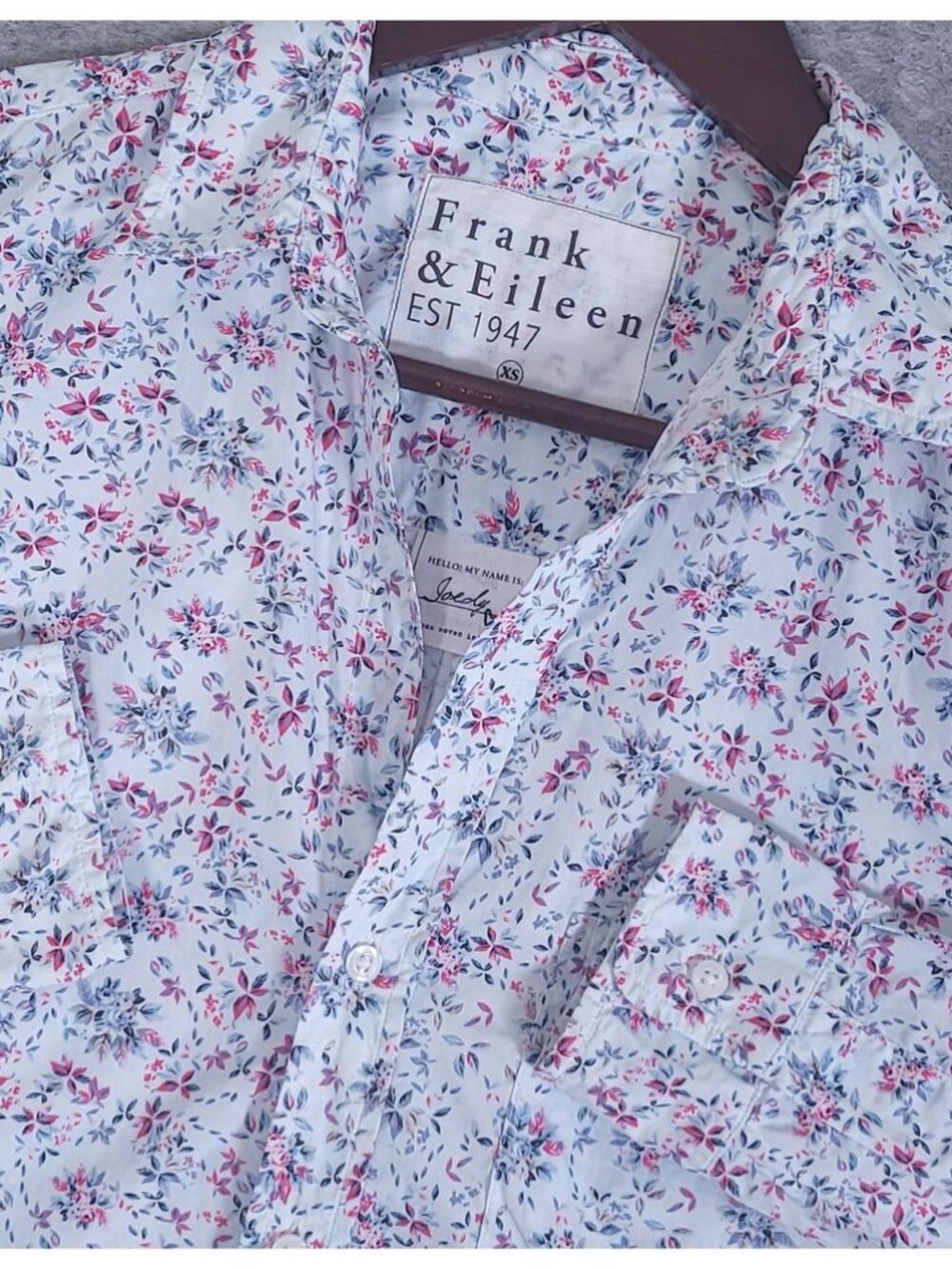Frank & Eileen Joedy White Floral Shirt Womens XS Italian Cotton Cottagecore
